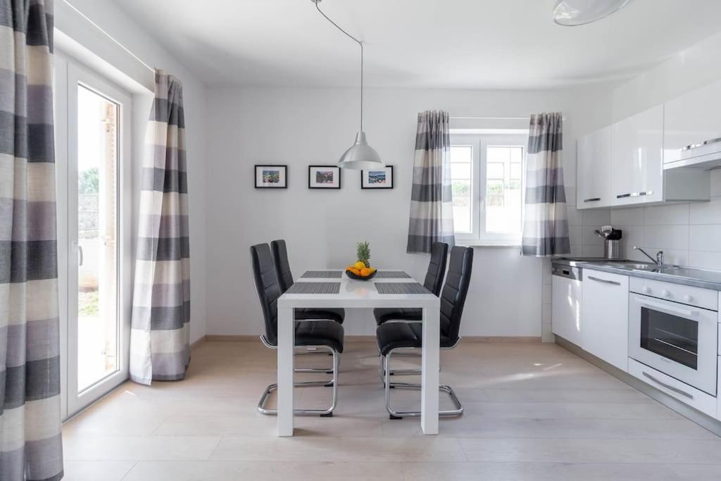 Apartments Punta เปรมันตูรา ภายนอก รูปภาพ